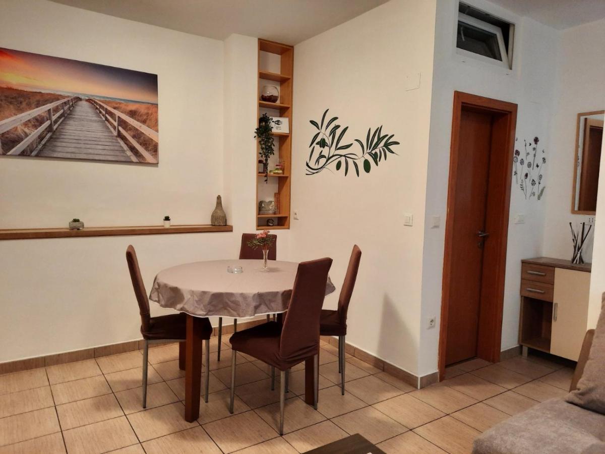 App Vito Apartman Selce Kültér fotó